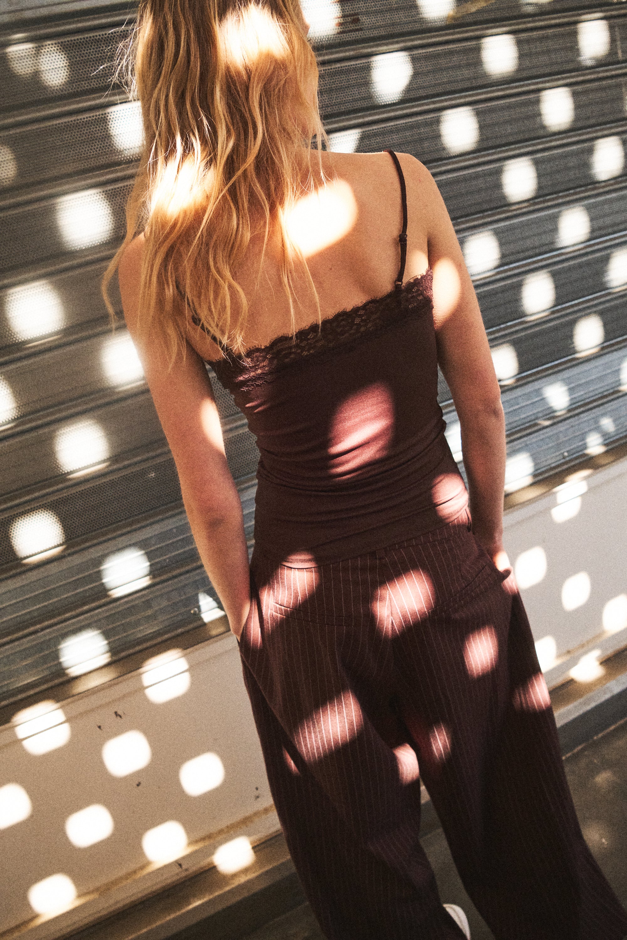 Top spalline pizzo - MARRONE