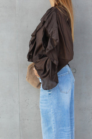 Blusa con volant - MARRONE
