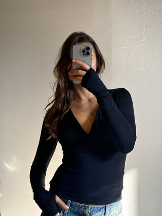 Top scollo V coppe inserite - NERO