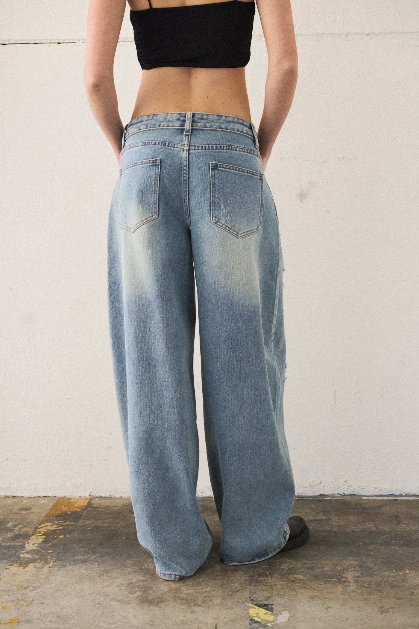 Jeans barrel con cintura risvoltata - DENIM BLU