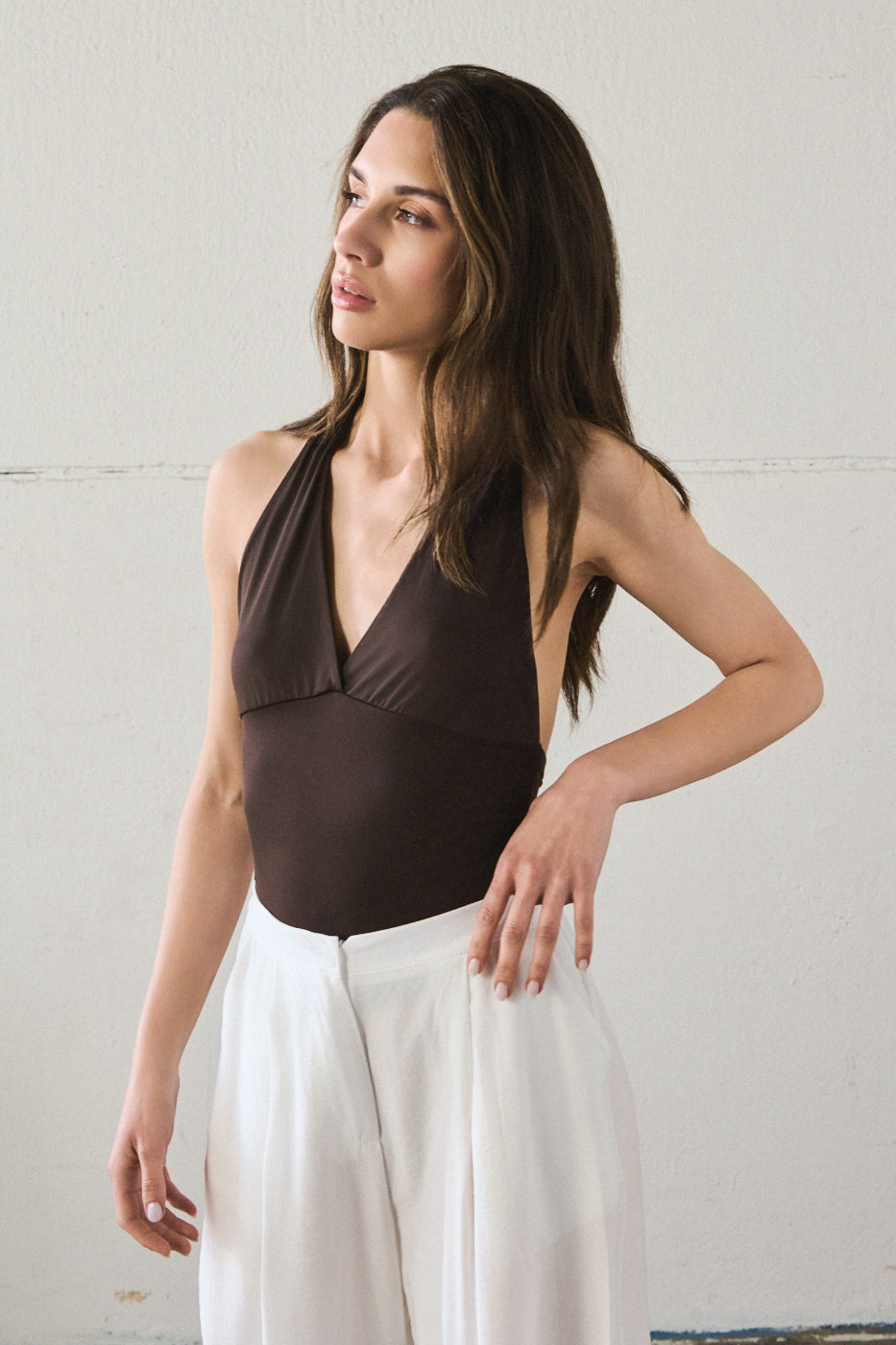 Top scollo halter - MARRONE