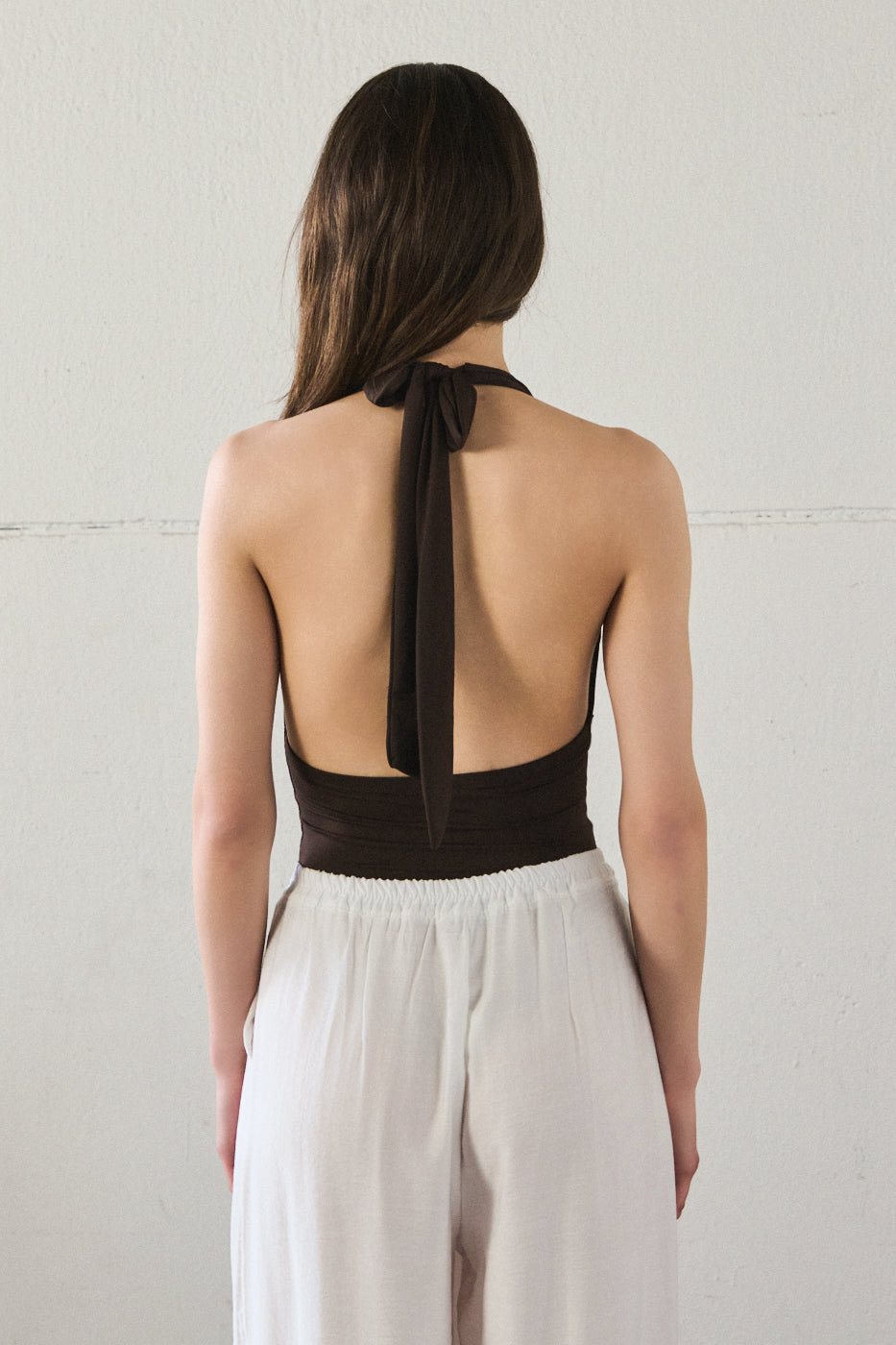 Top scollo halter - MARRONE